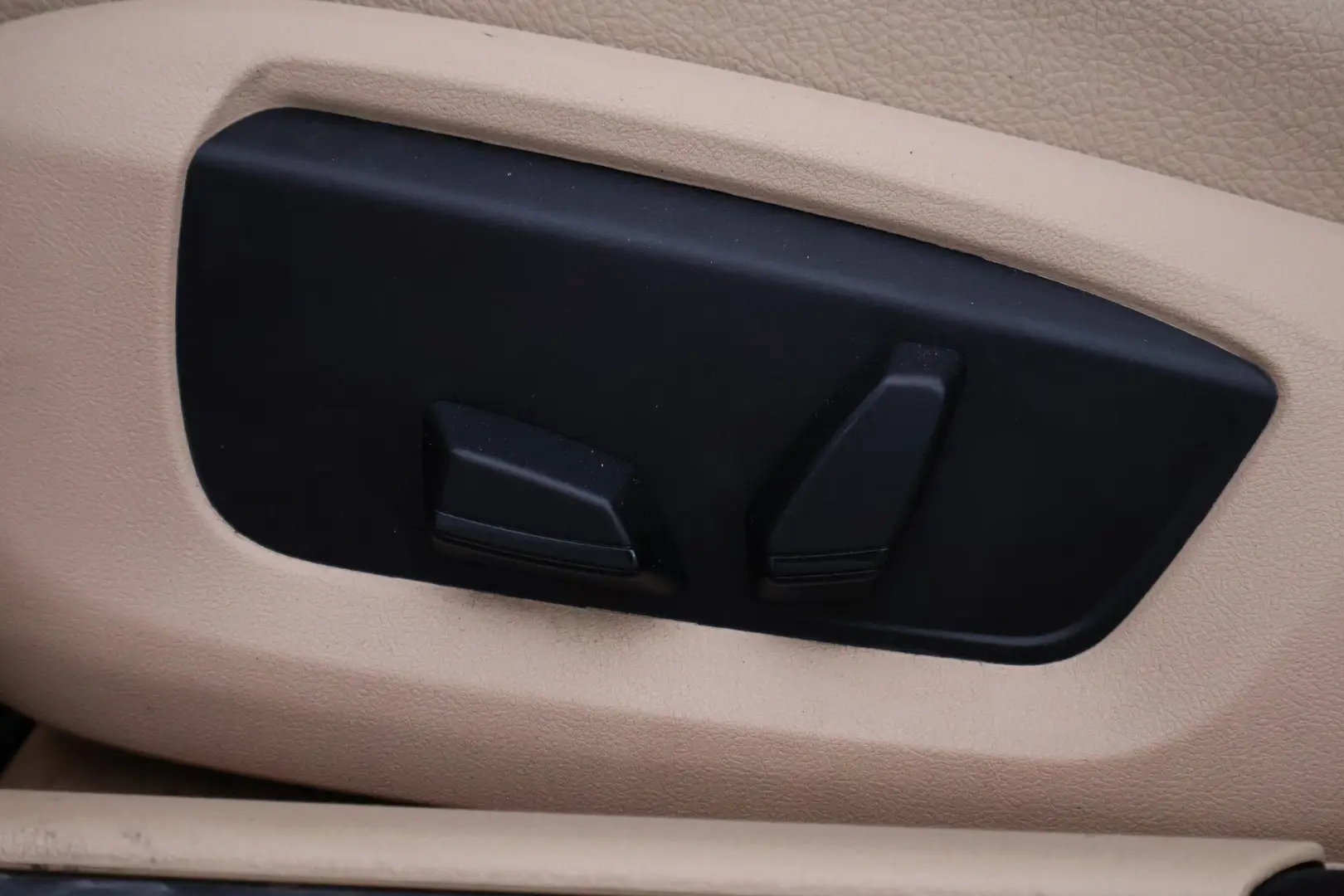 Car Image - 2zup6FkBYfmMC7aSr3i67y