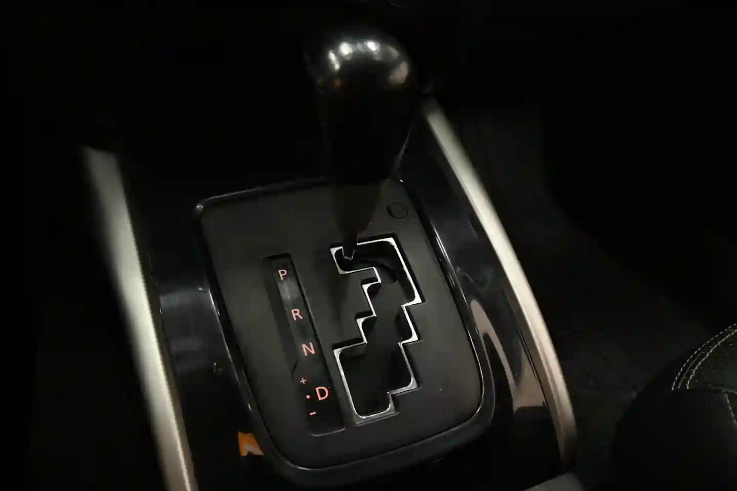 Car Image - 3ynlMkcD7IYbDmWaYdHtzC