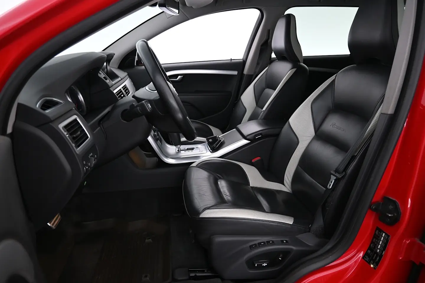 Car Image - loXMVxXNYfpdl15HujUSy