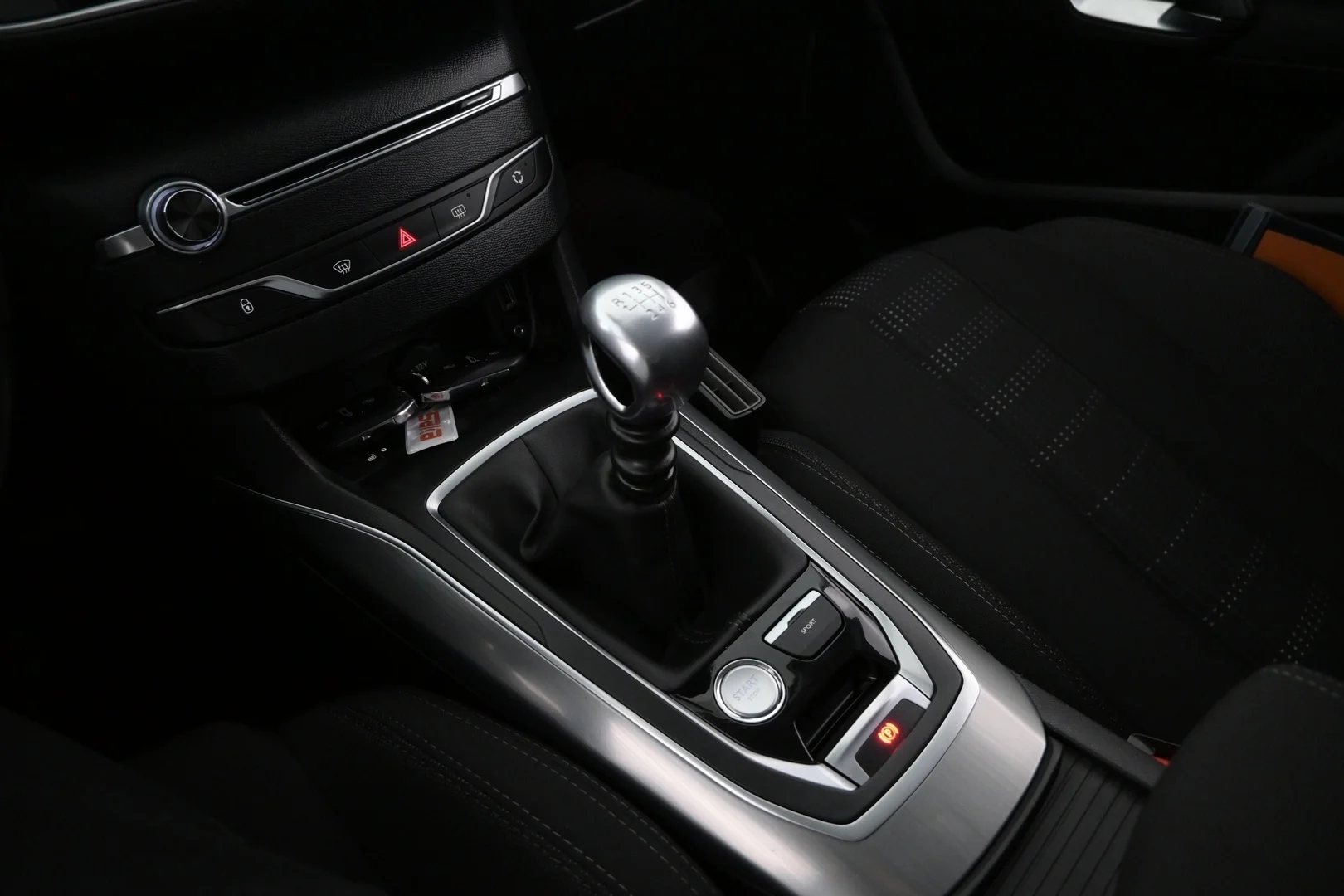 Car Image - 4d9SesOW4rapRIxeMWQkcX