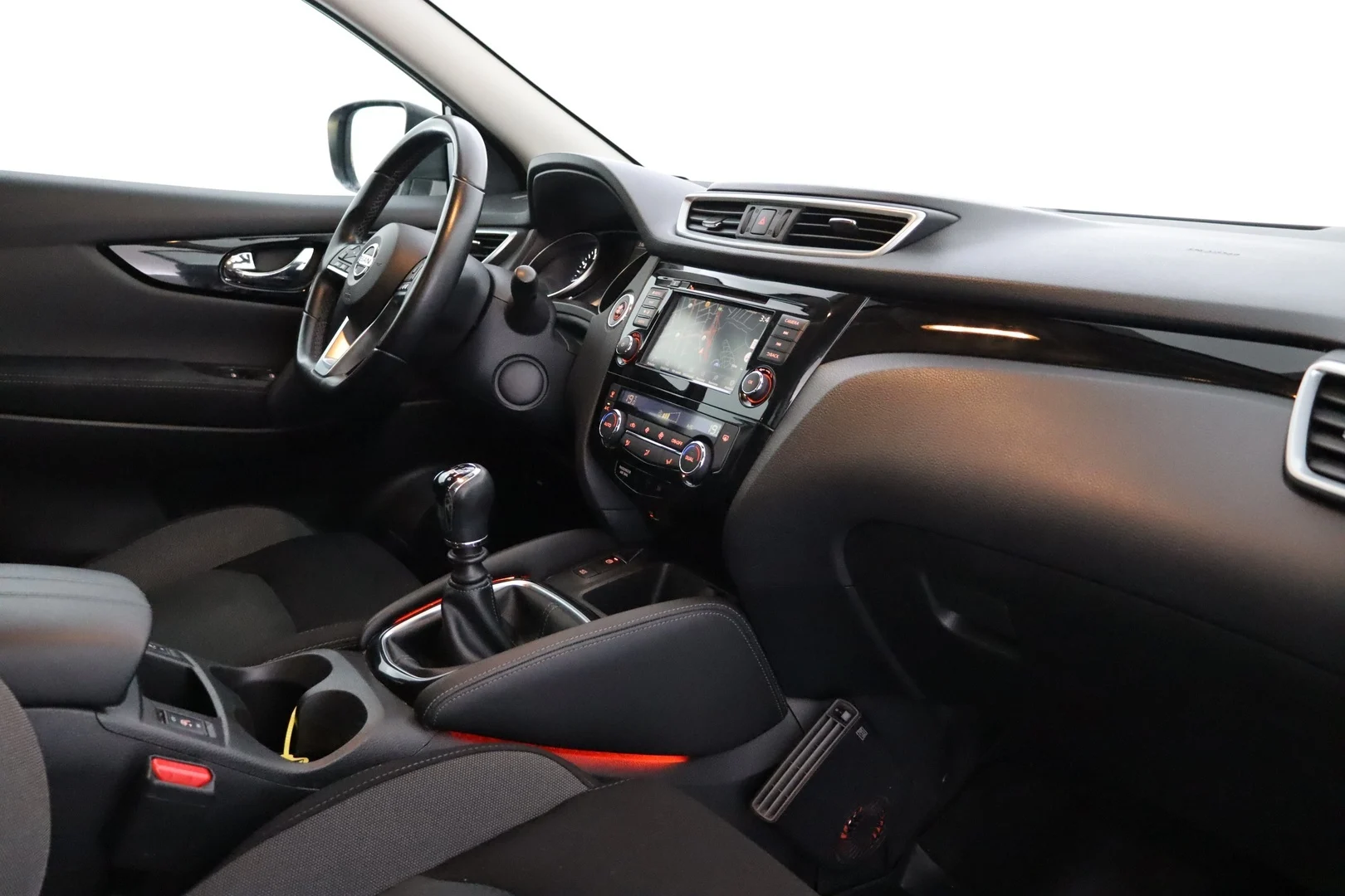 Car Image - 2yoB8yukraEIjKnJhDP1GJ
