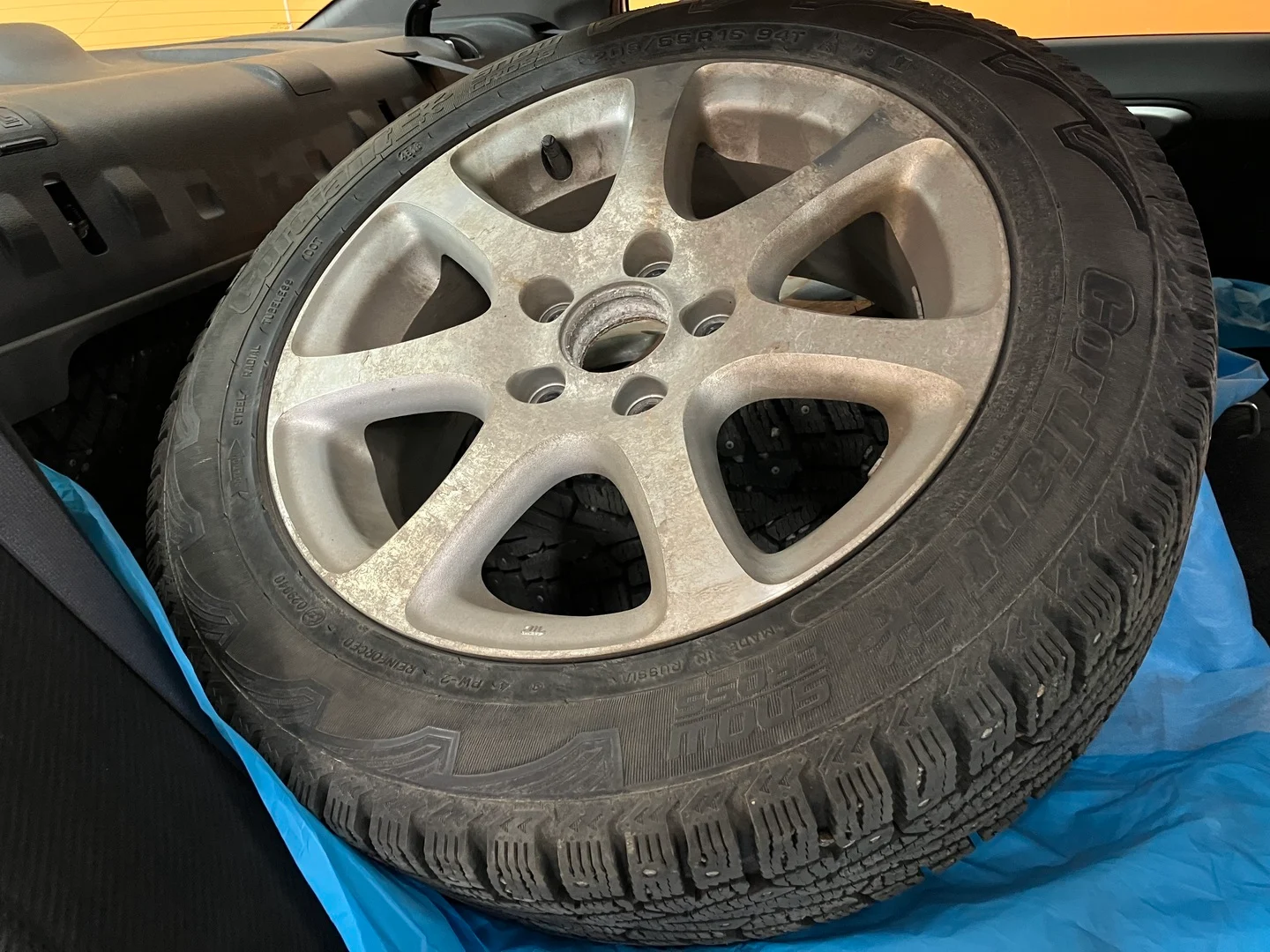 Car Image - 3xGj0R2fGbBmr5YtFQPwQ