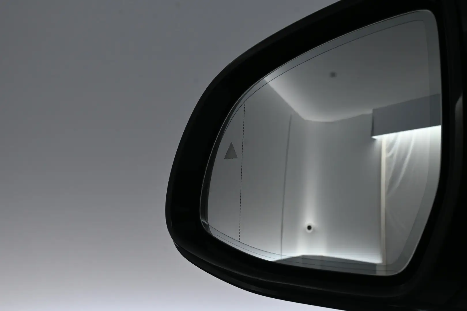 Car Image - Sv62XHijIJm7wCdT6iU6F