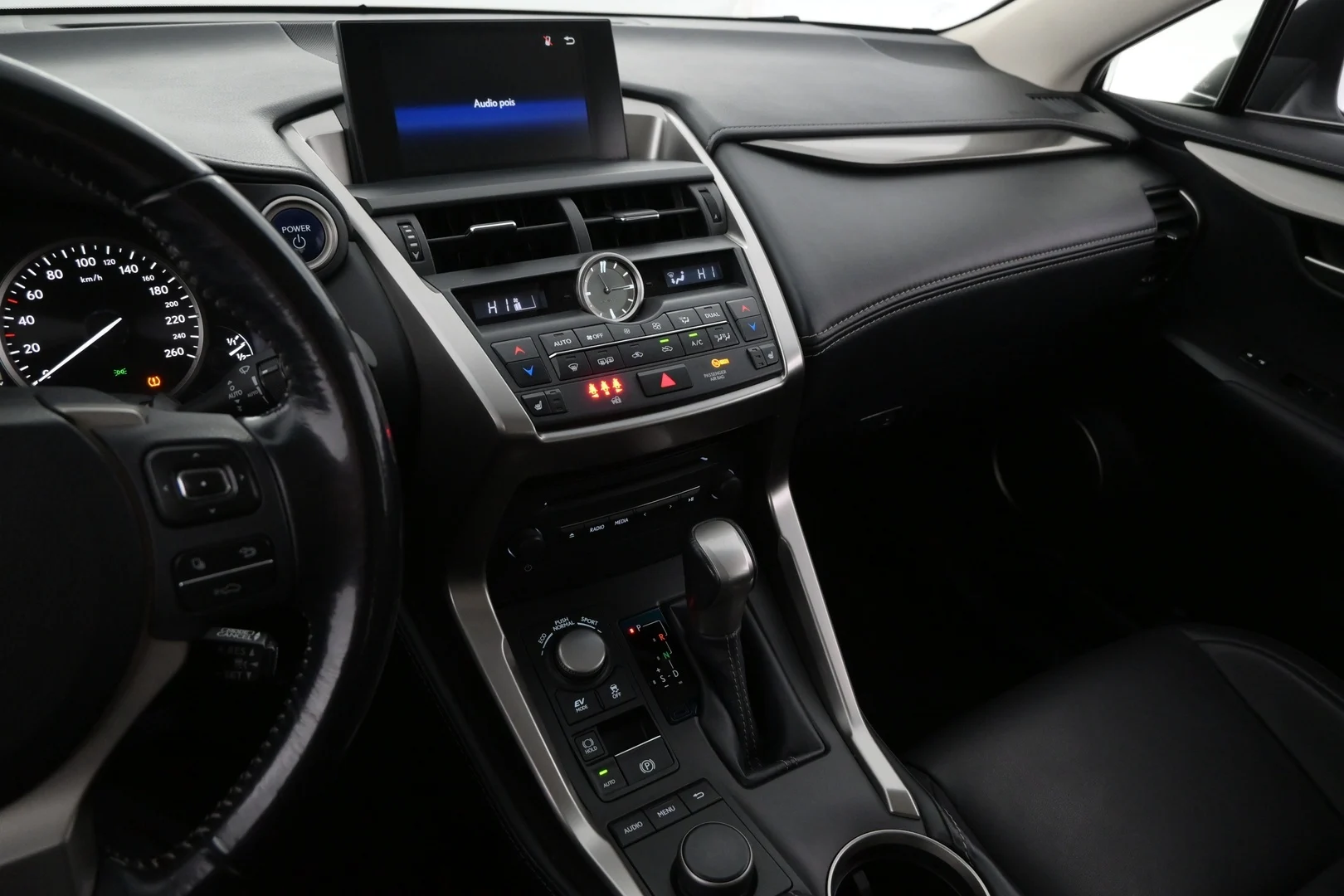 Car Image - 3XAjmnXIXb70lGzeuPVPr9
