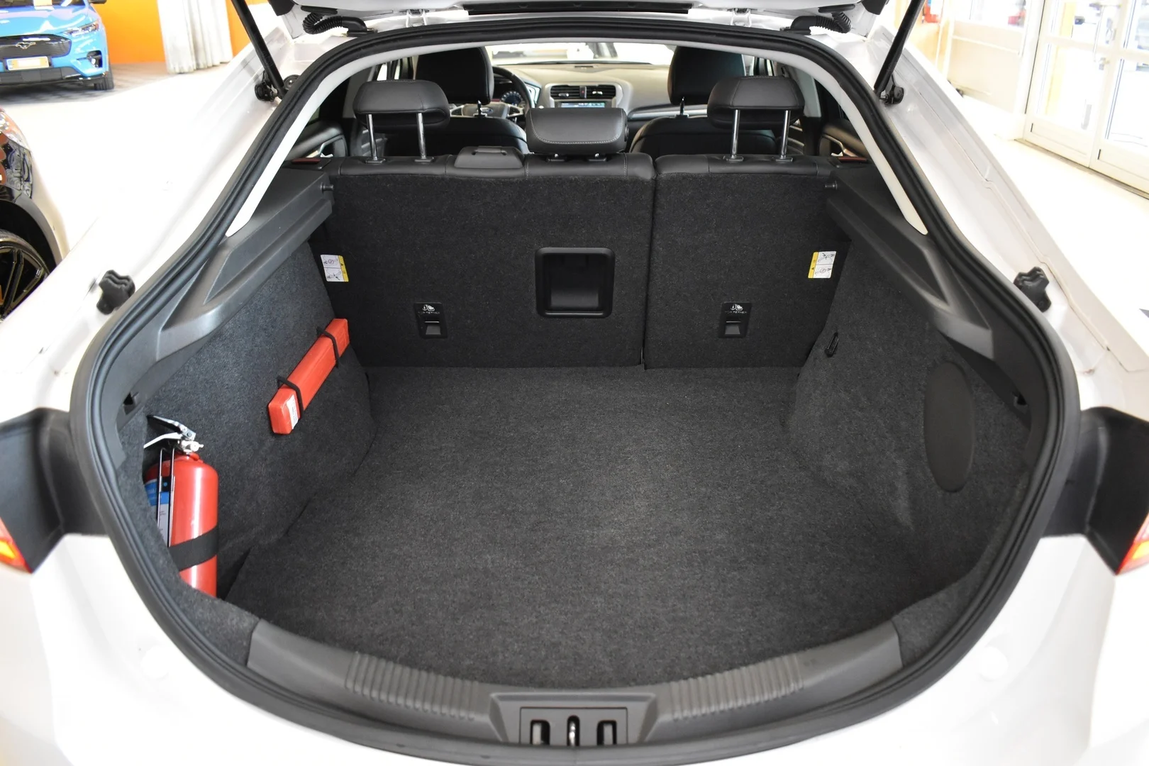 Car Image - 413hupt0Qw0fKPNnV0M1ao