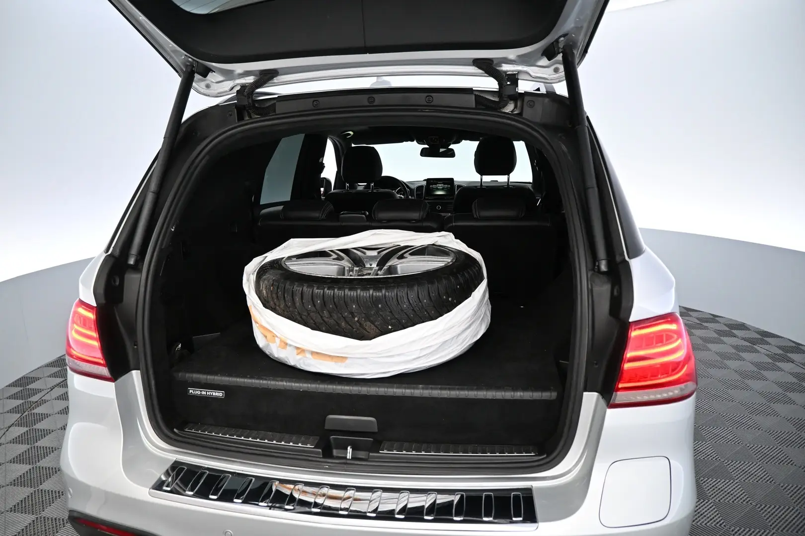 Car Image - 7dyAubM3d5ACEtancHnC7p