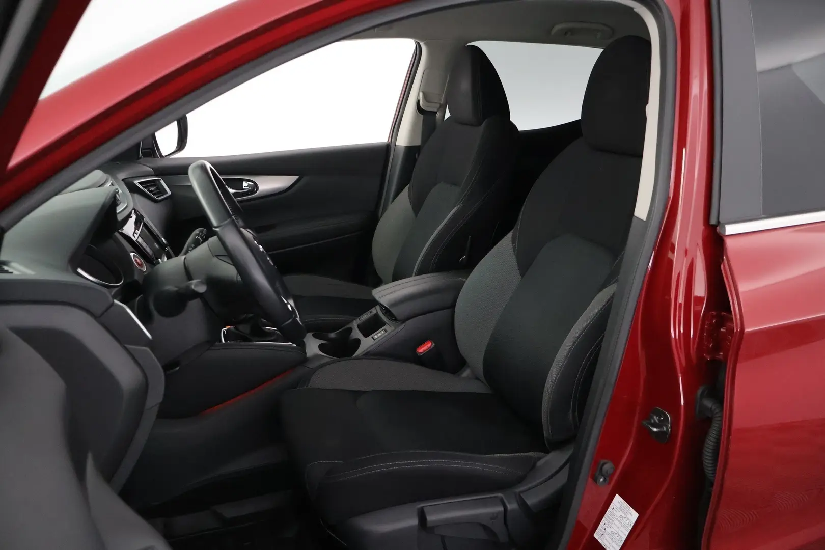 Car Image - 4W3mN9rt04VB32IOSFETmP