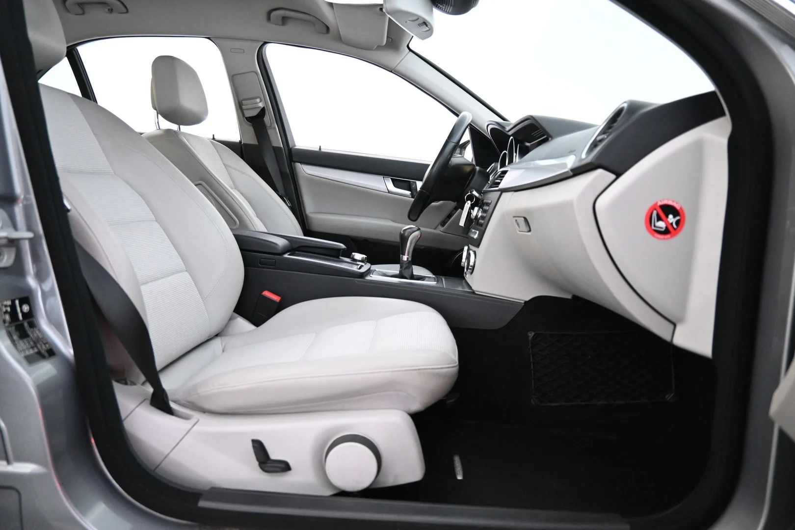 Car Image - 4EdO02rKMlEZGM7EJhuxER
