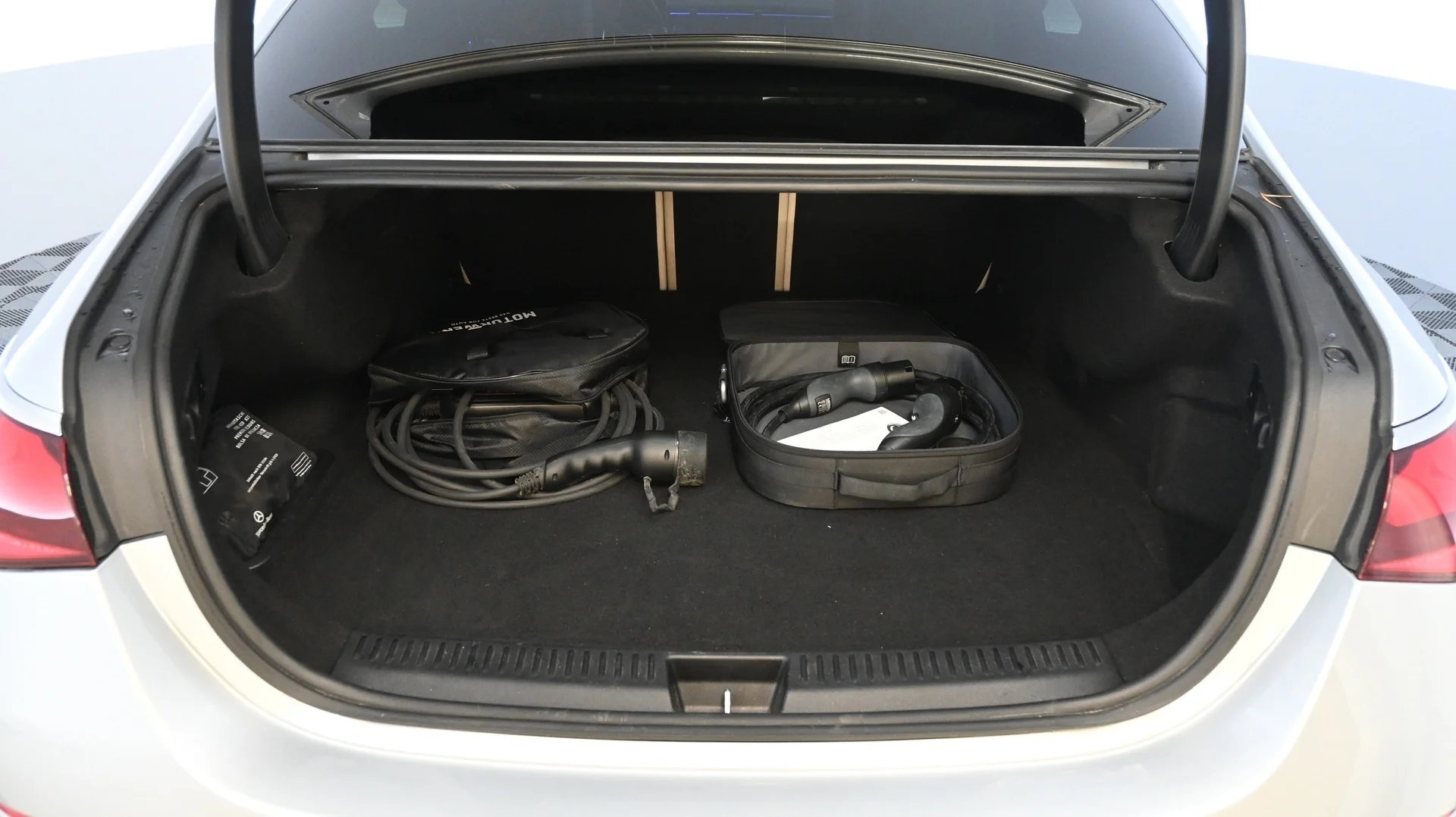 Car Image - 5SucRguToqrEzjIkpDRgkZ