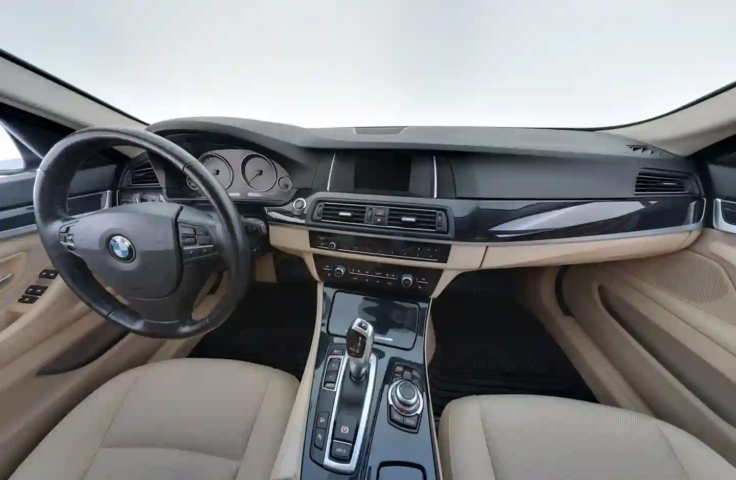 Car Image - 26Mlg1N8qDzmq2AMEK6ig8