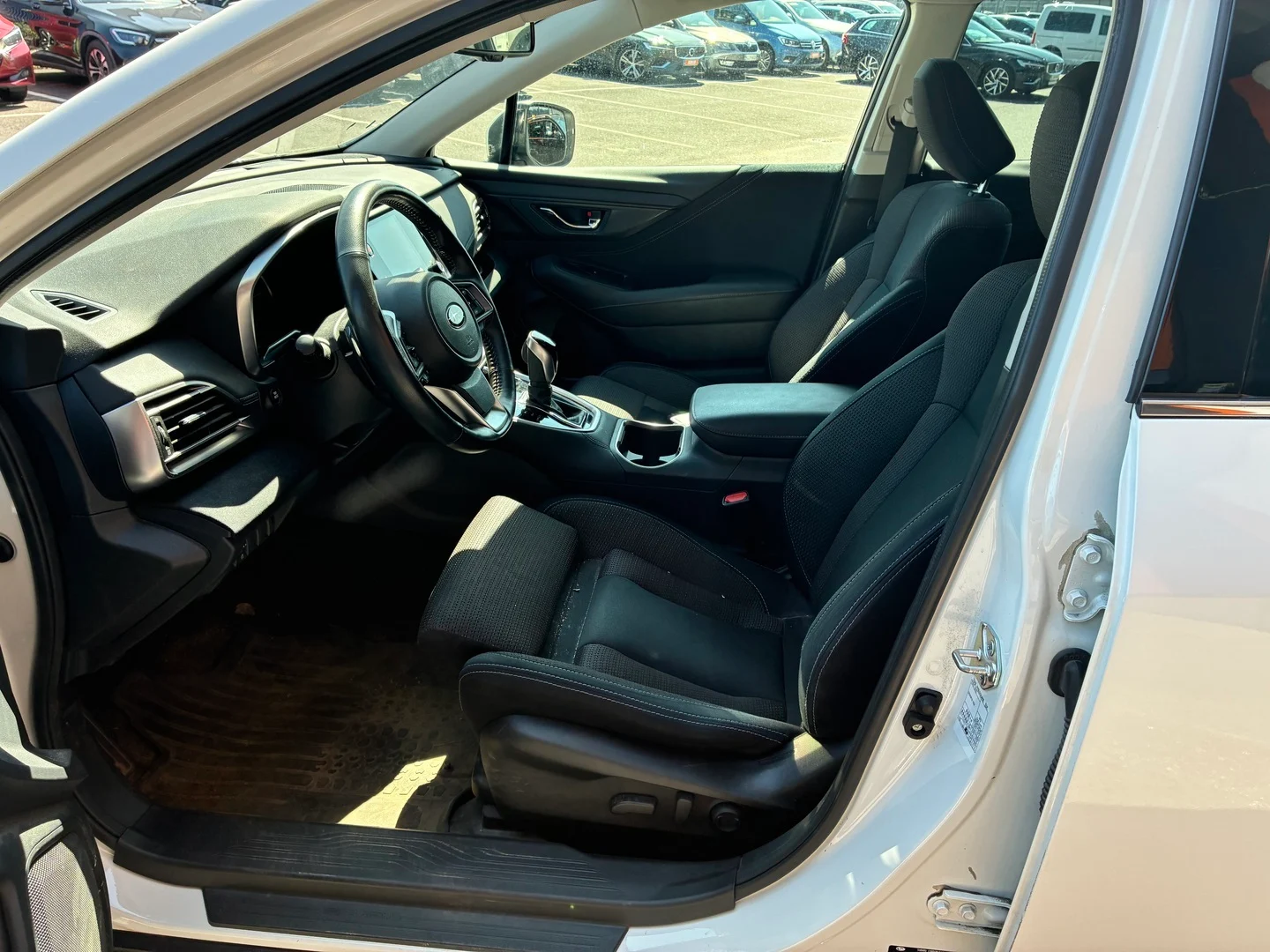 Car Image - 2eCyjXJhaaK00CgzpnFXrI