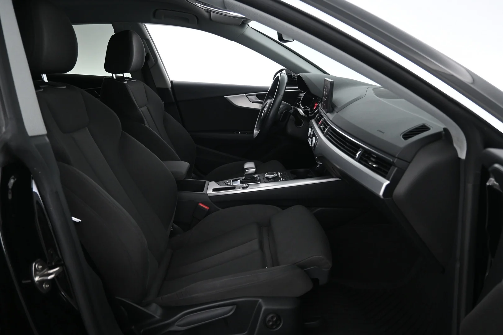 Car Image - 1nxAyhC3SXwyIJkm8xNO2l