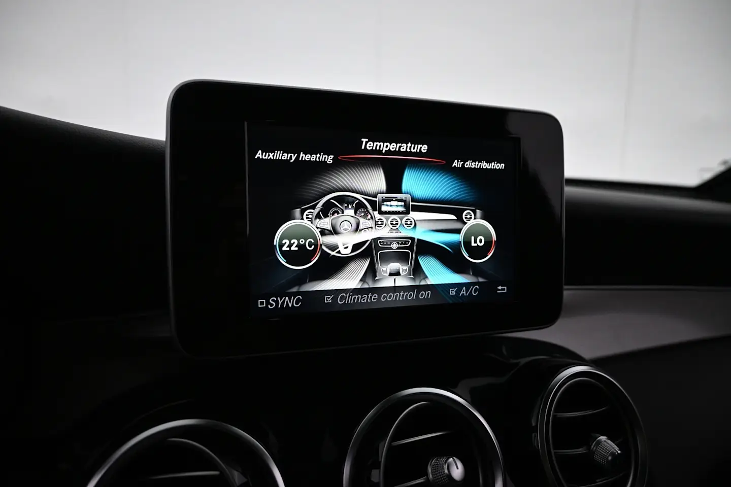 Car Image - cl2Icri9YlUb72I7zpfOd