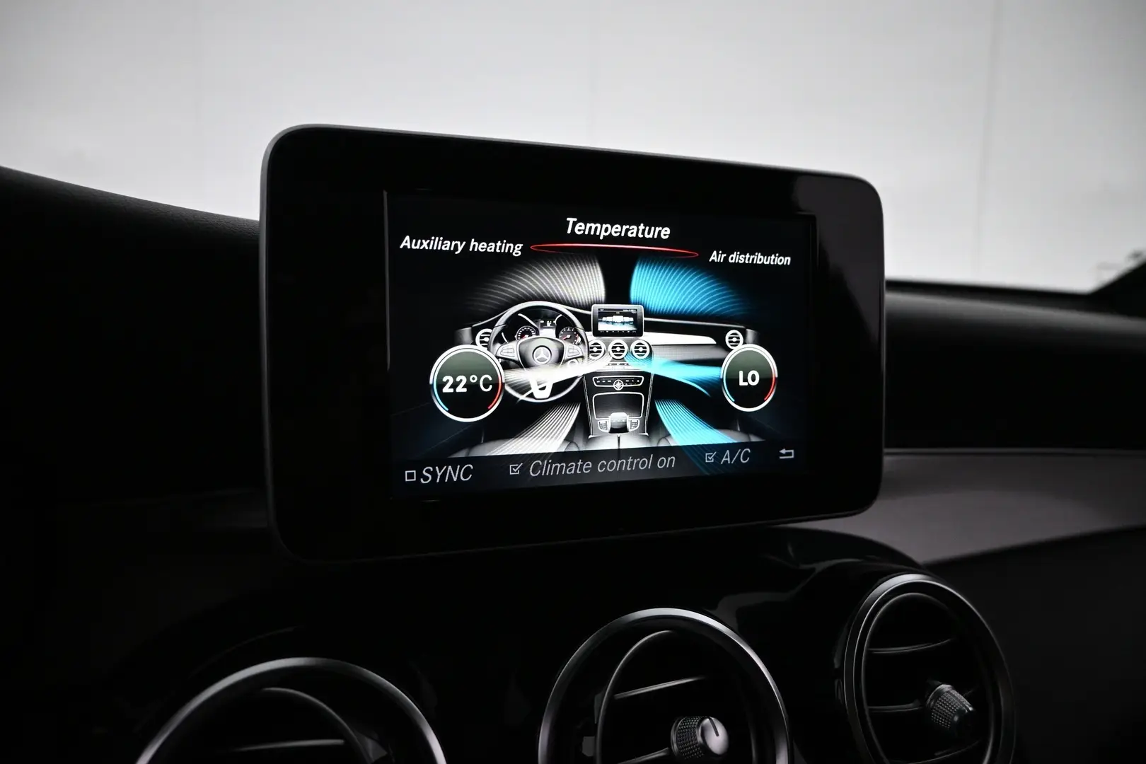 Car Image - cl2Icri9YlUb72I7zpfOd