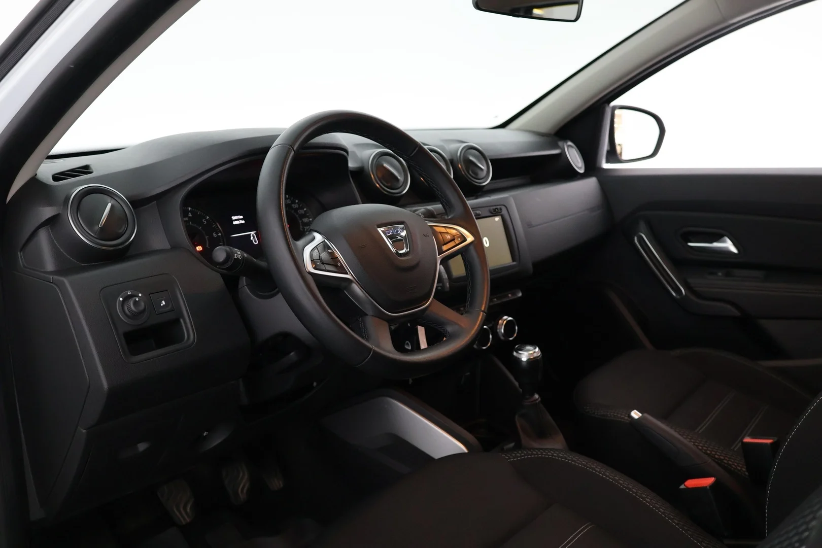 Car Image - 37nuDJXkrvg5Ae1jixYxDC