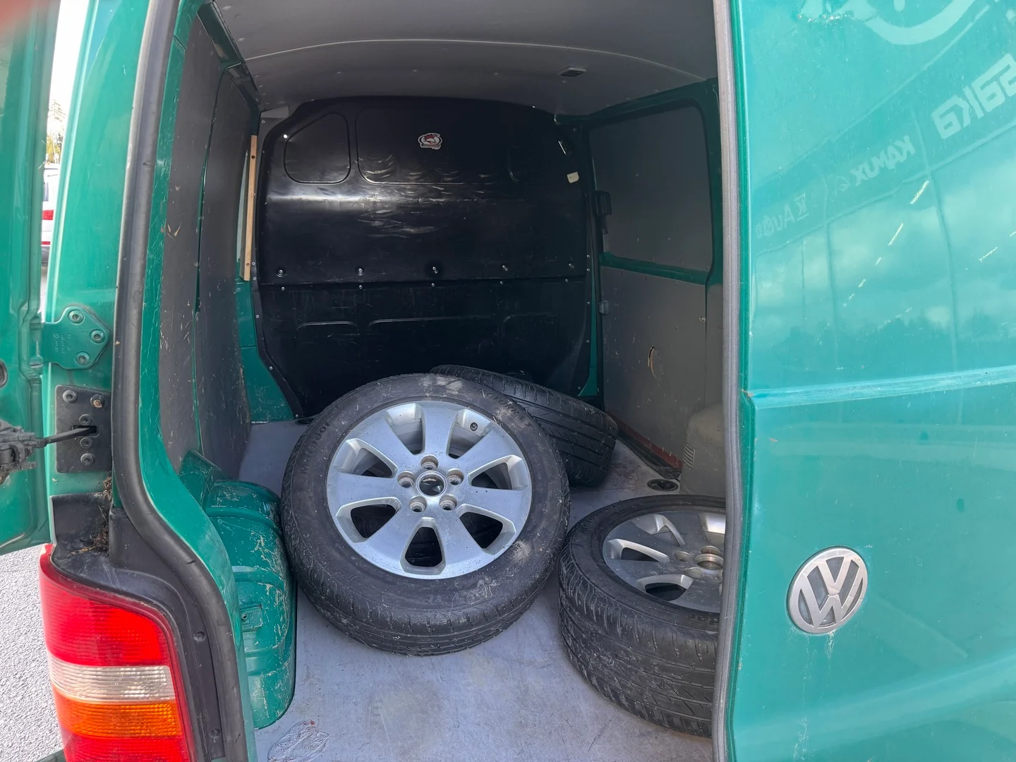 Car Image - 1Z7PZjNRsy4o2vc4RiHiI7