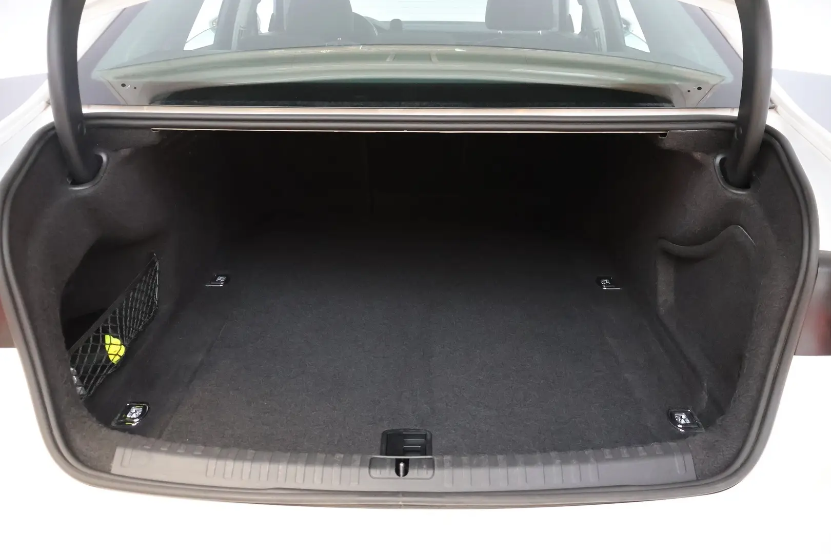 Car Image - 5L1OTJaJ0VXokvxLikw8T6
