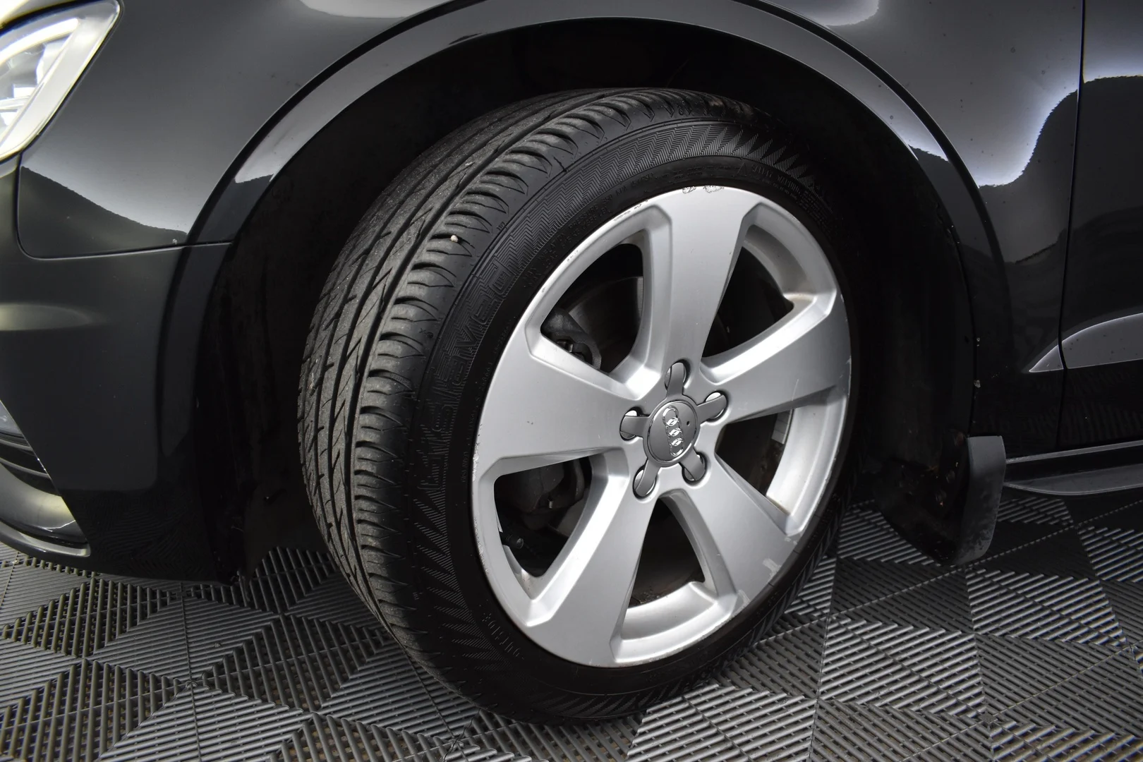 Car Image - 5c9MPwwGquQmJR08Gvpllw