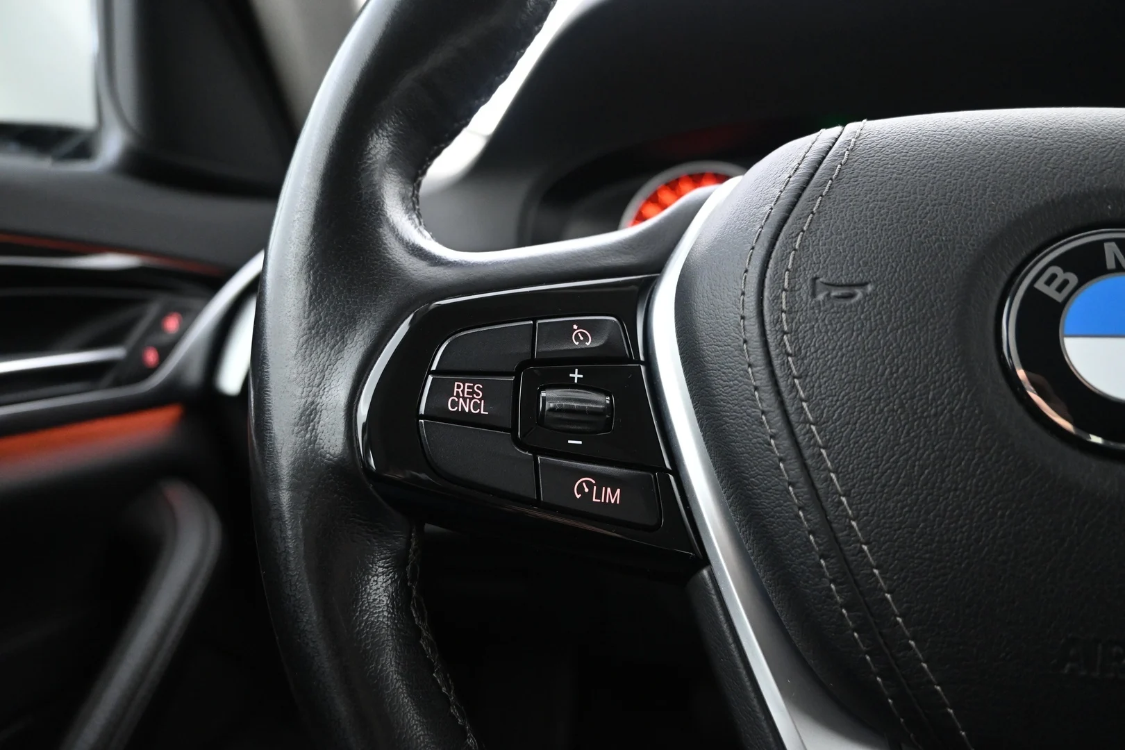 Car Image - FPErTgeiogKVVhn1cB66w