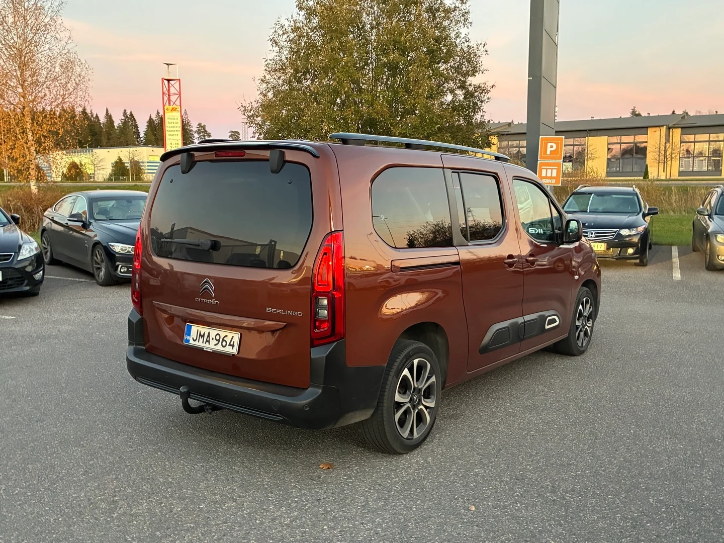 Car Image - 5uAQs4PRLYhGQH19fsuTTj