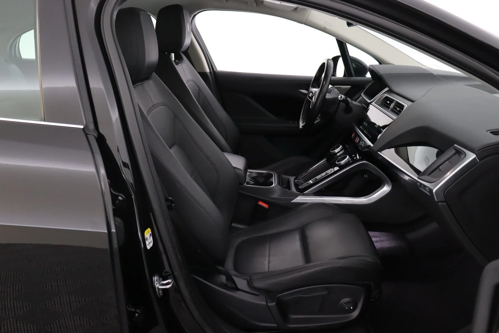 Car Image - 7CxCasGOnmChsGmOVMVRMo