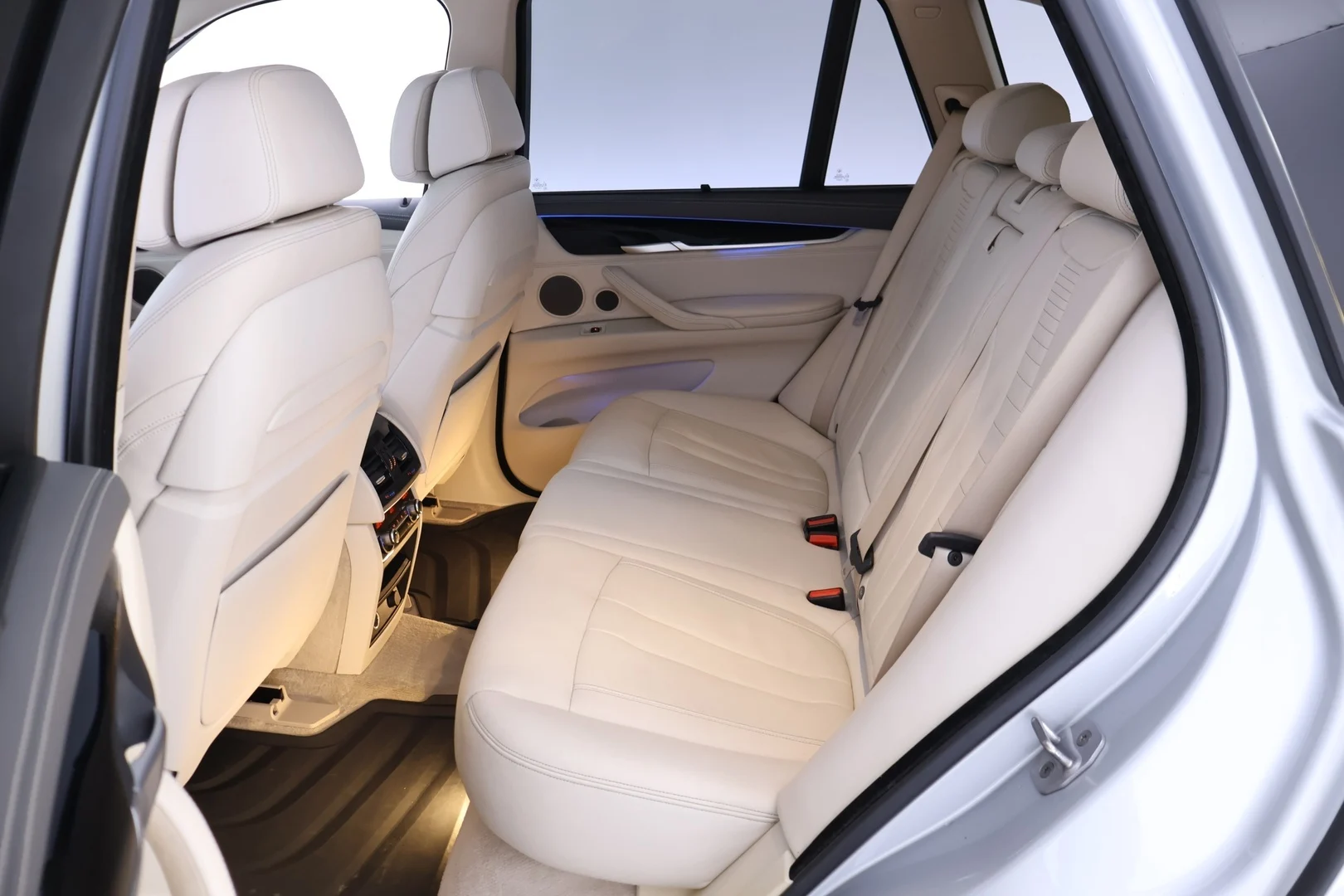 Car Image - 3t36D7hO4AvqoRnwVr7u9b