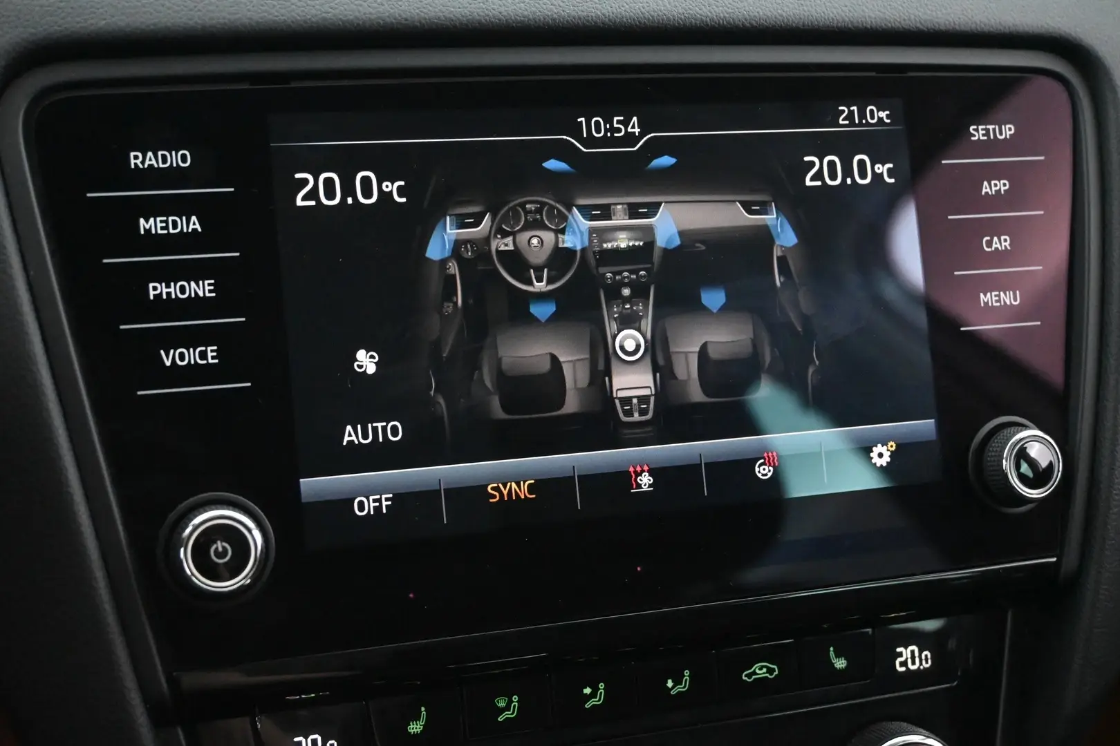 Car Image - 2SaPg6IZUVKnWmLFuAOvNn