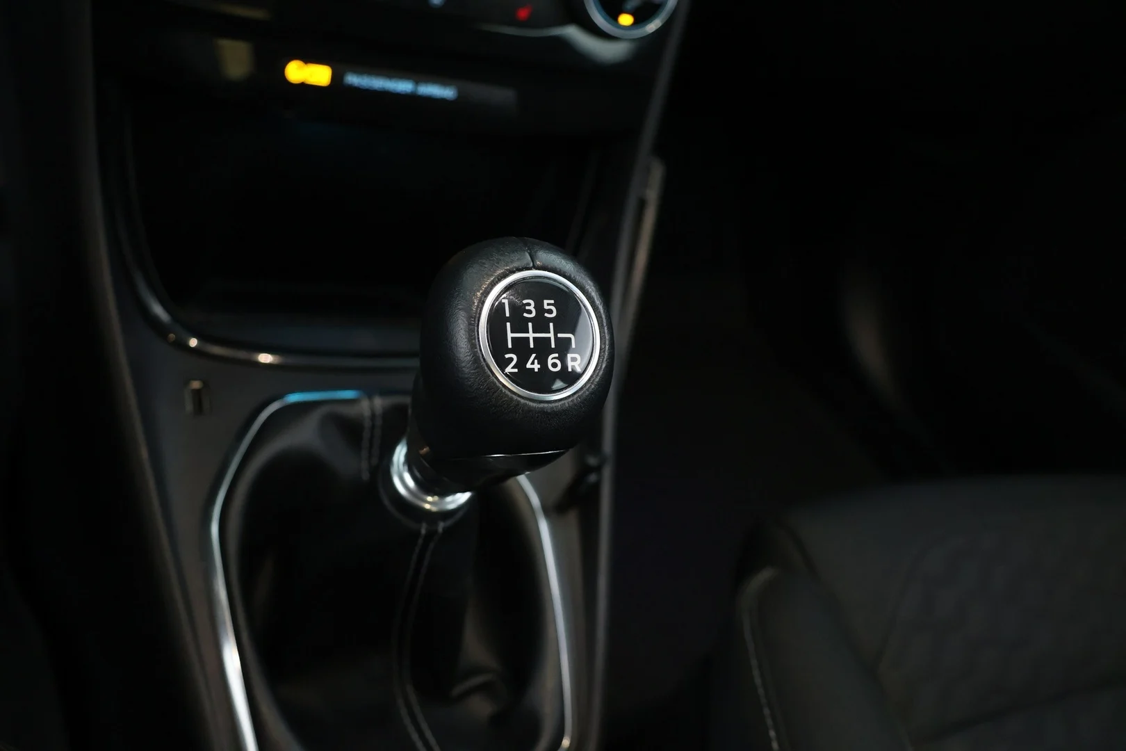 Car Image - 2zQE2SRdbljJZNsakQb9di