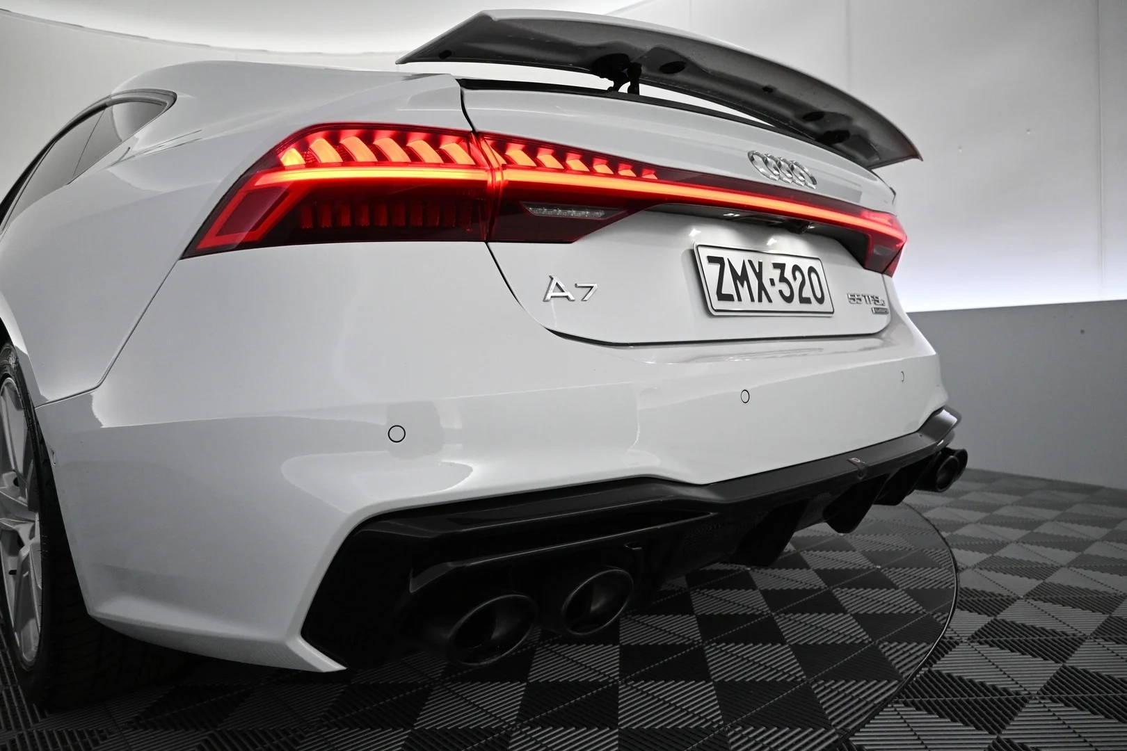 Car Image - 1d1uNj2IZlHZIcy83l1yTR