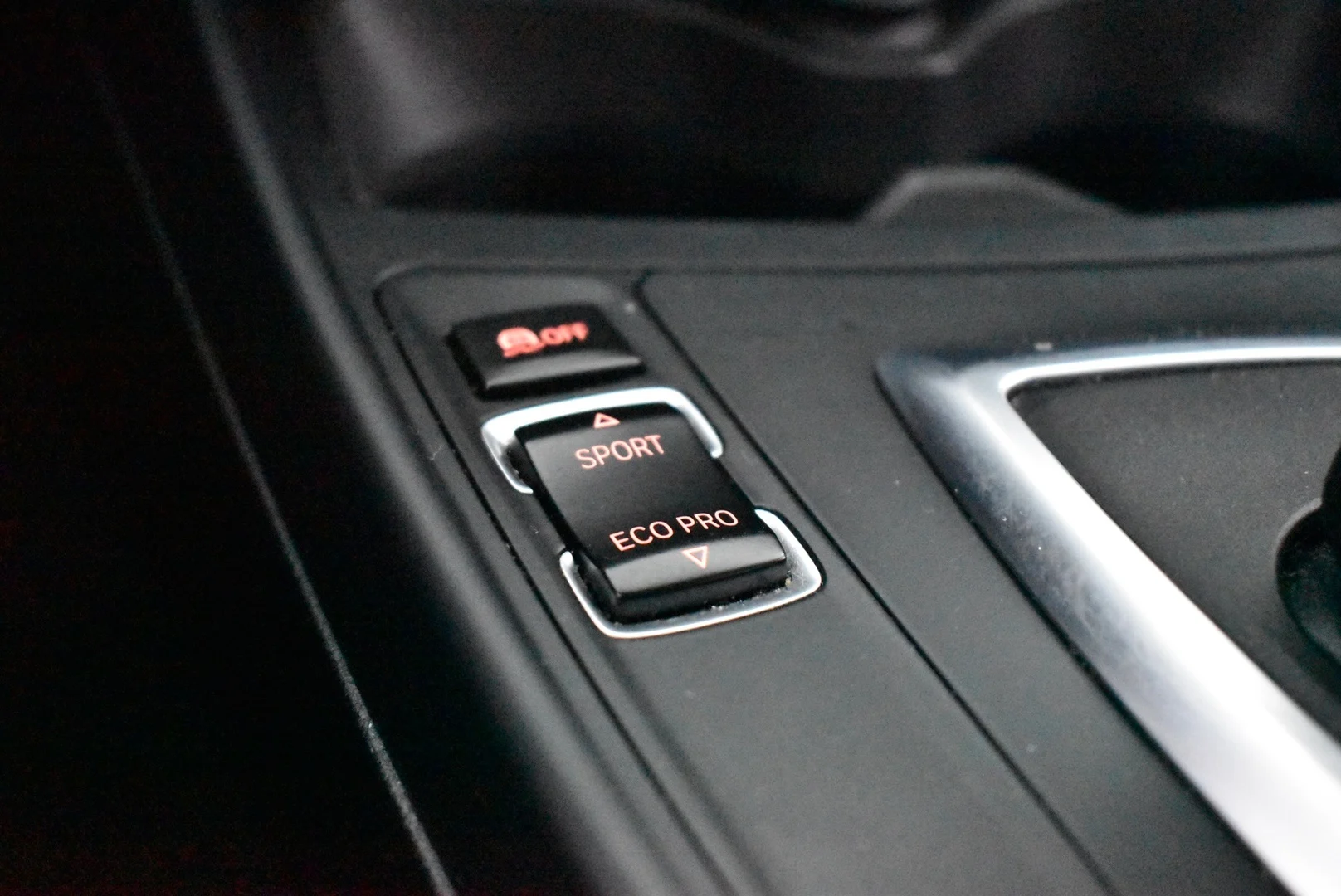 Car Image - 24X8g19tLzt36kCOuzfyqY