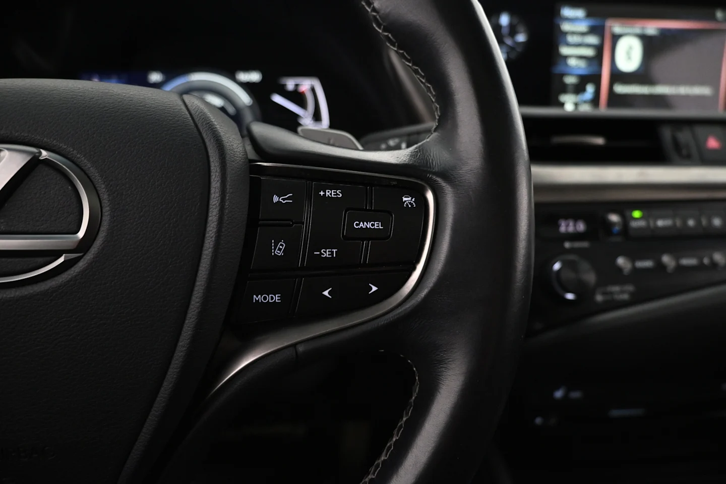 Car Image - iDVTGOn2b5sG4IIegPqFf