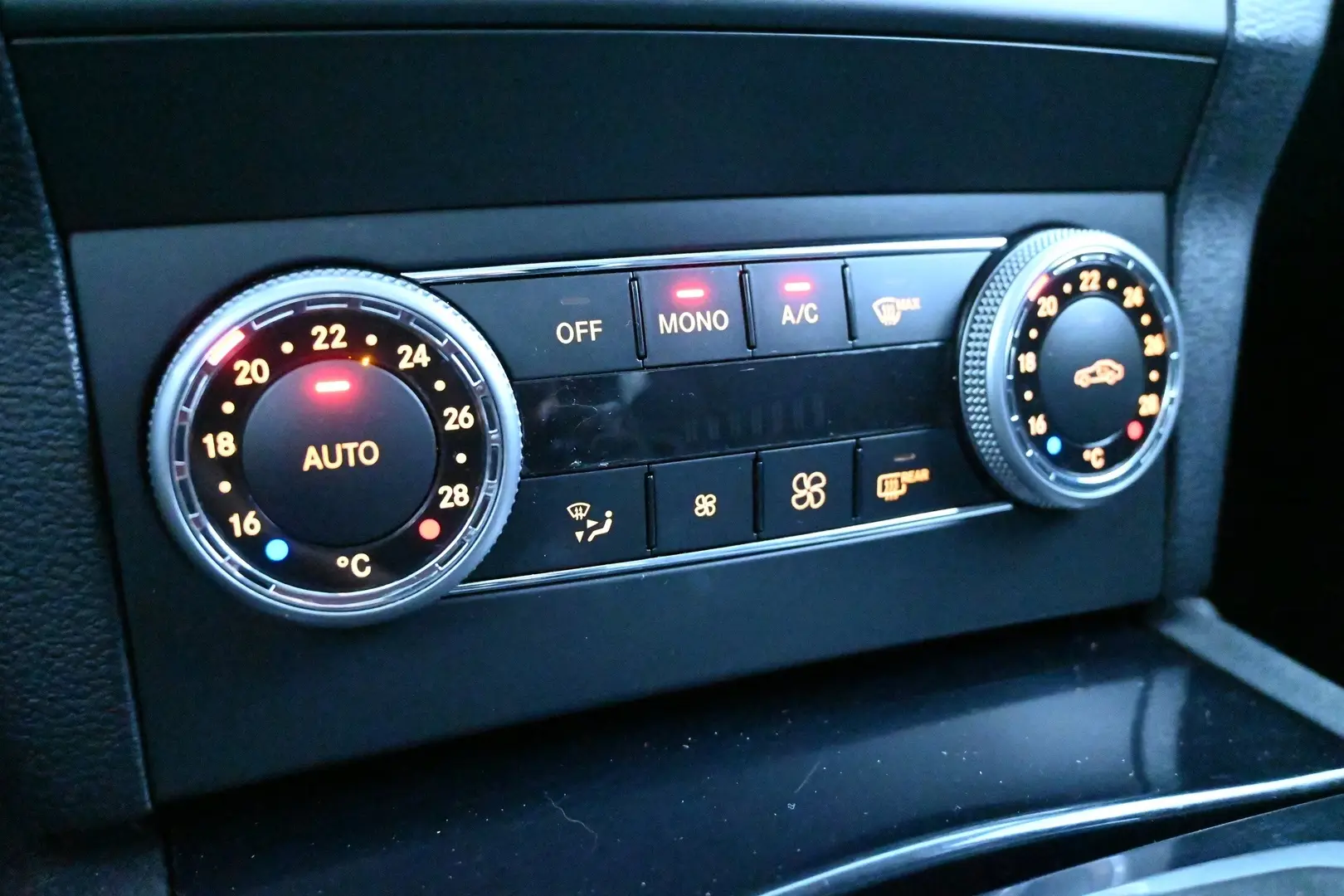 Car Image - 4qOzHF9xYOpYHP9cFv2Tqm
