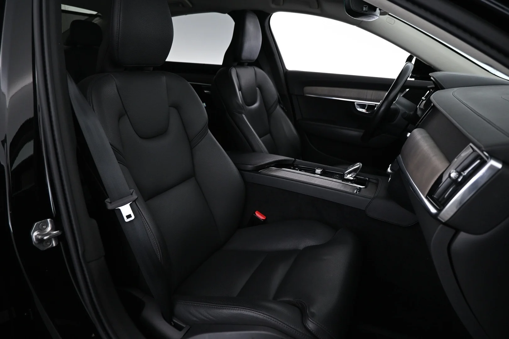 Car Image - 4xaQBJMt9sqErWu7xChVJl