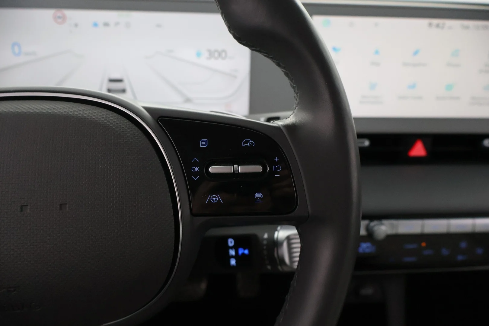 Car Image - 4hp1ZrA5sxmnMywvuzO4R7