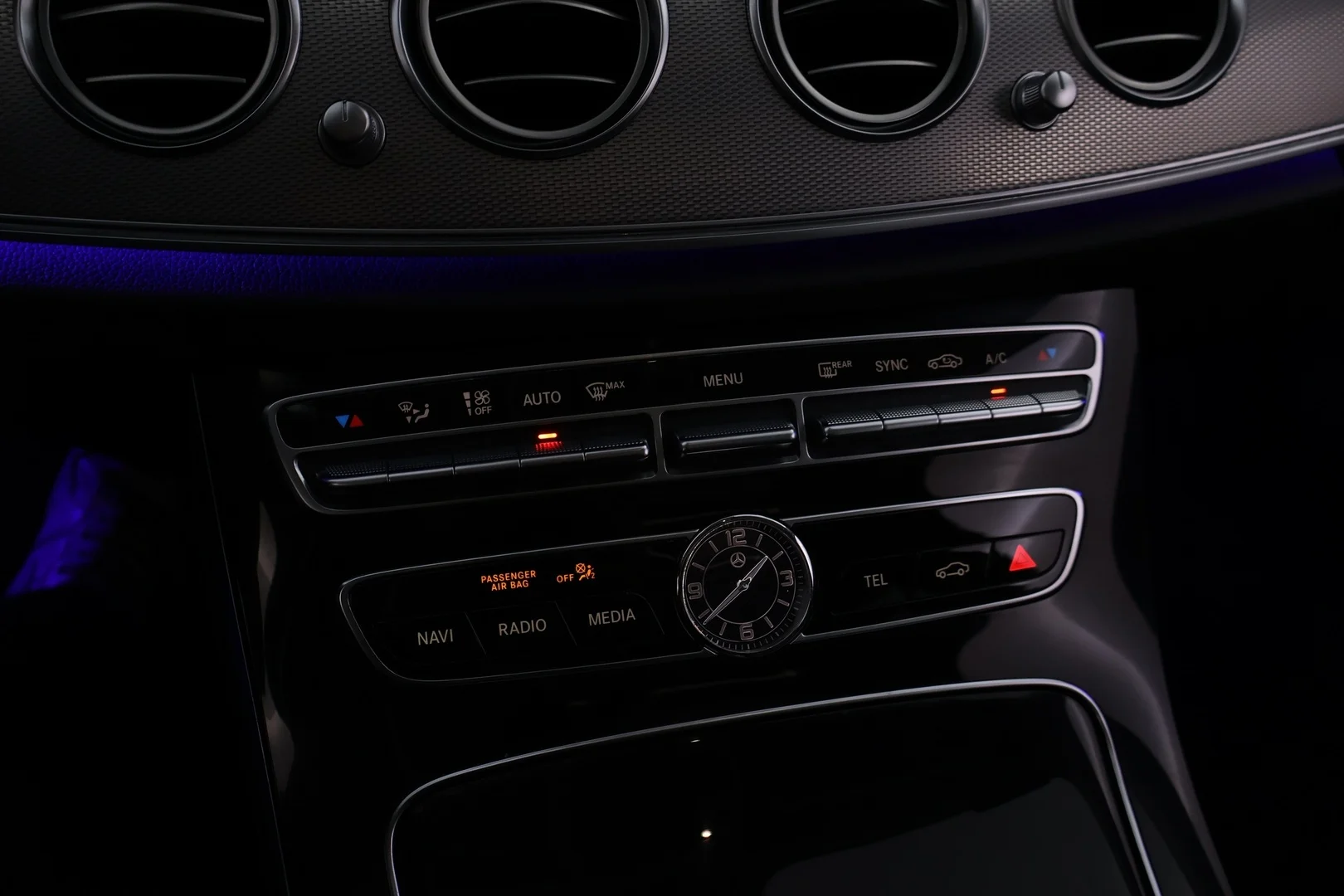 Car Image - 3azfvYommLDgeePrBtC4P4