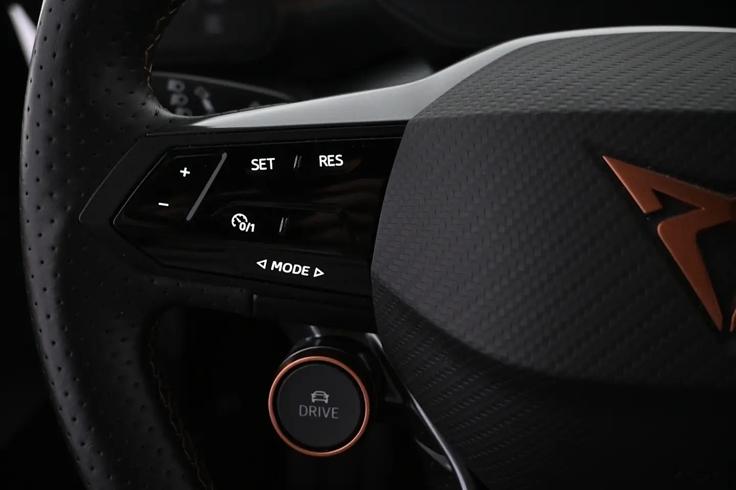 Car Image - 3jz9qf413ByM8iHuADJ7cK
