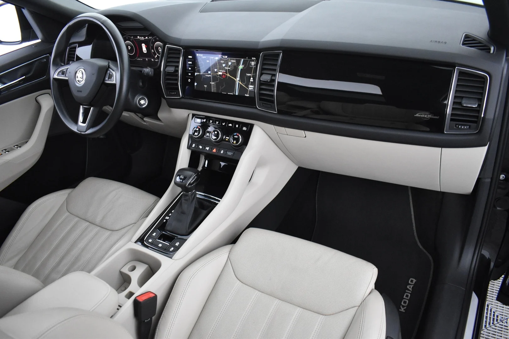Car Image - 5AtEg9Z5qdVN4CTbmHQkJs