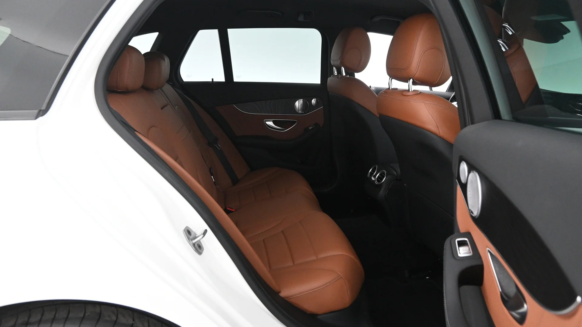 Car Image - 1myXtr7f75mNAaVaqXcwiP