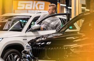 Sujahdatko sporttipenkkiin vai nautitko nahan syleilystä?
