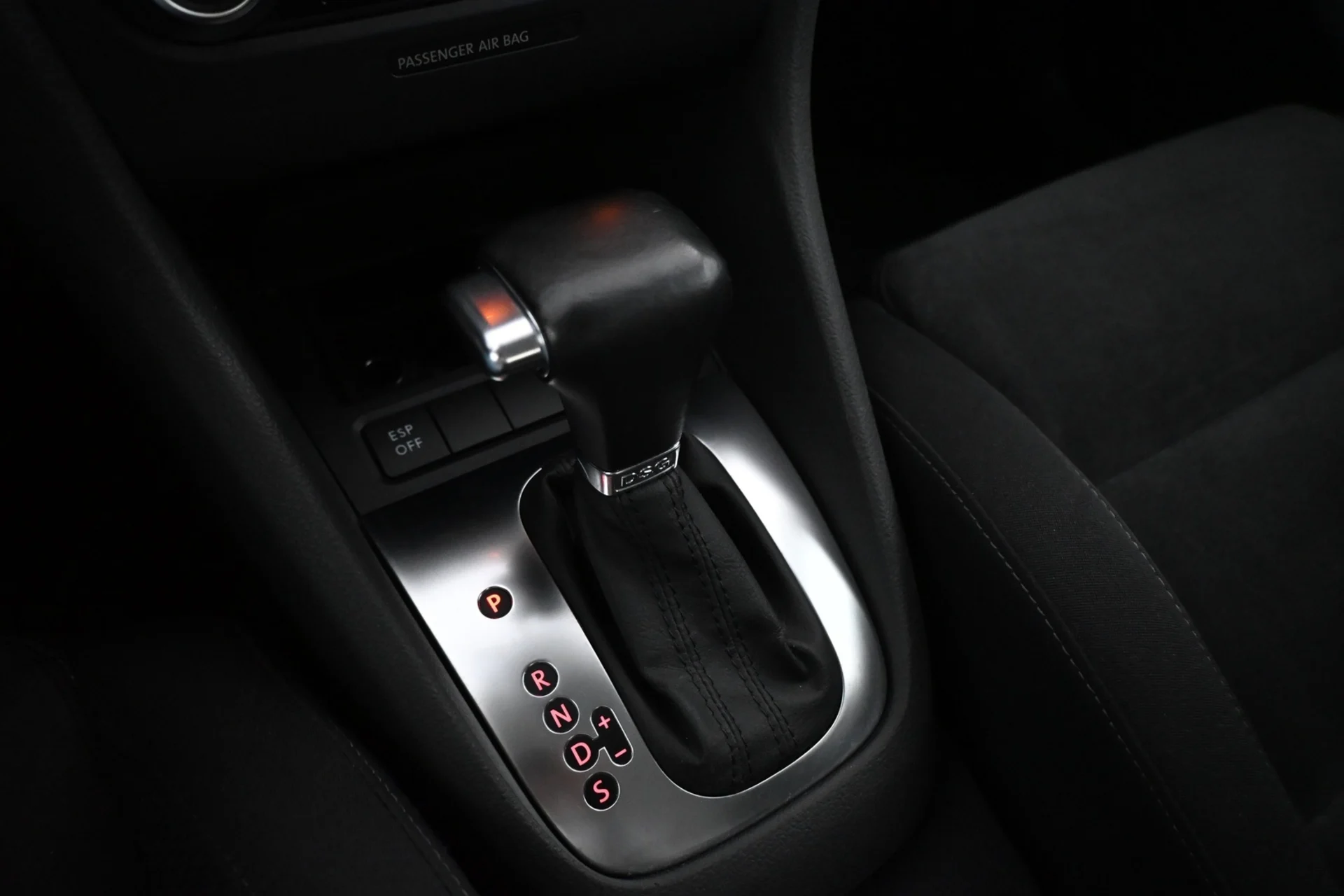 Car Image - 5U10idFNF65OTXwch644Mj