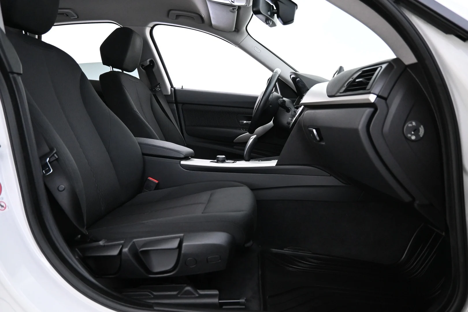 Car Image - jasDQYNhsuYeSP0L7TNI1