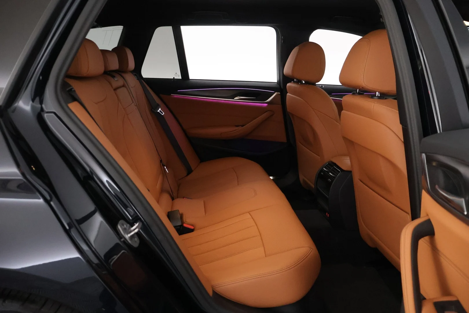 Car Image - 6mK56dqvEKurmXEXZNGg92