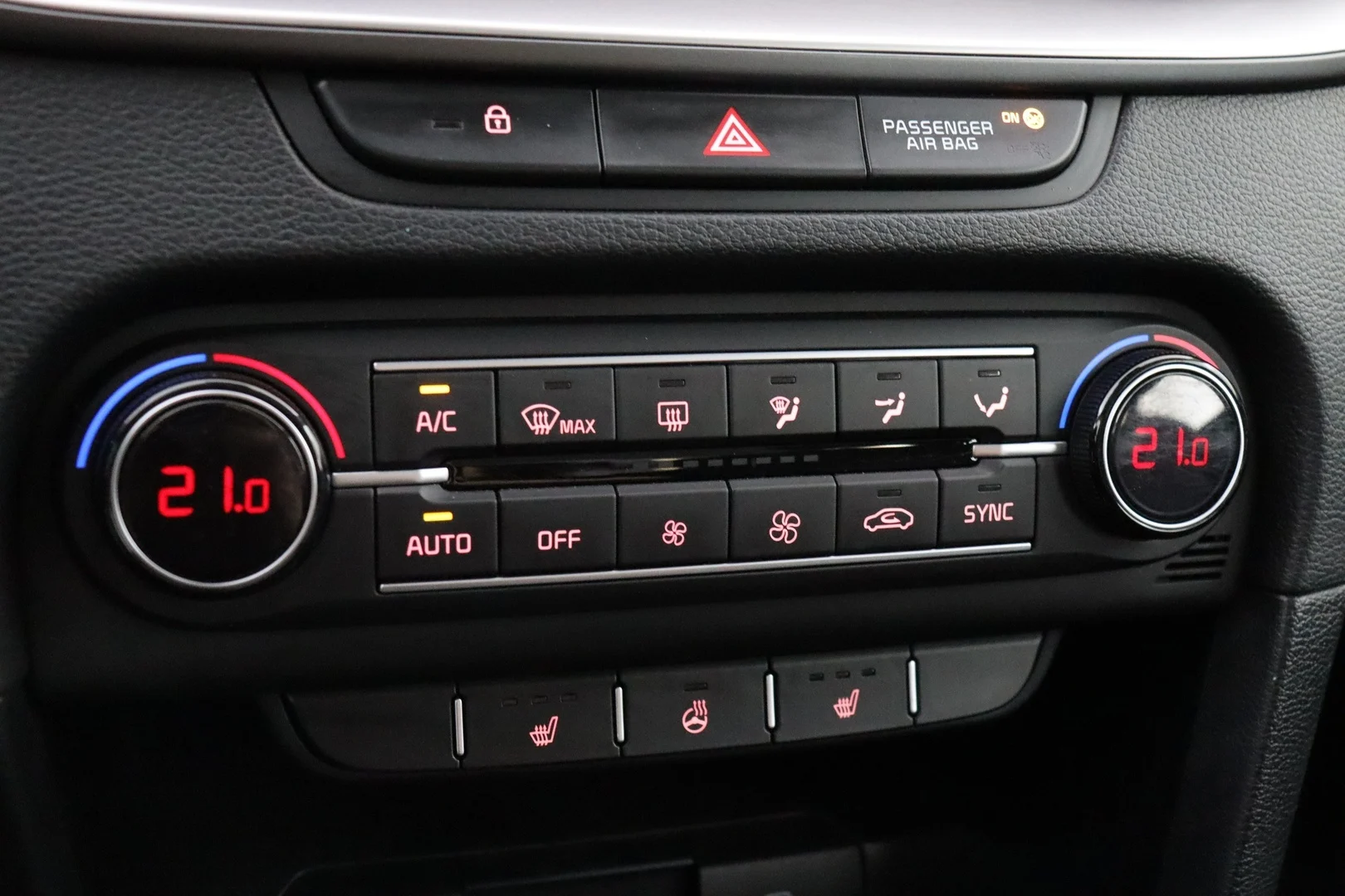 Car Image - 3lmCQnTHmW0NwpyDjke3ki