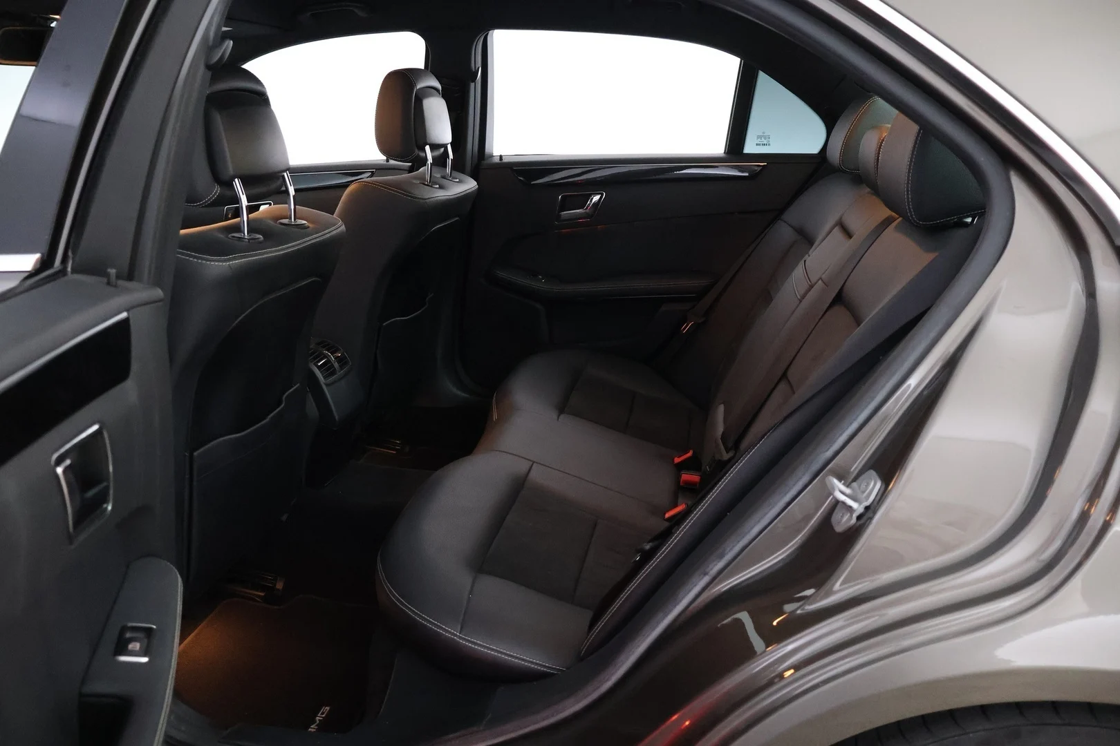 Car Image - 1CnptYq88qIz83x1eukLfc