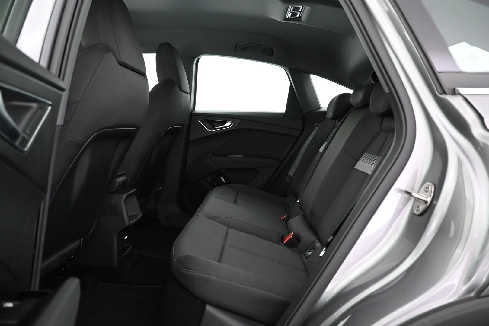 Car Image - 4QG62zv8EKa8RYSSlFLTFl