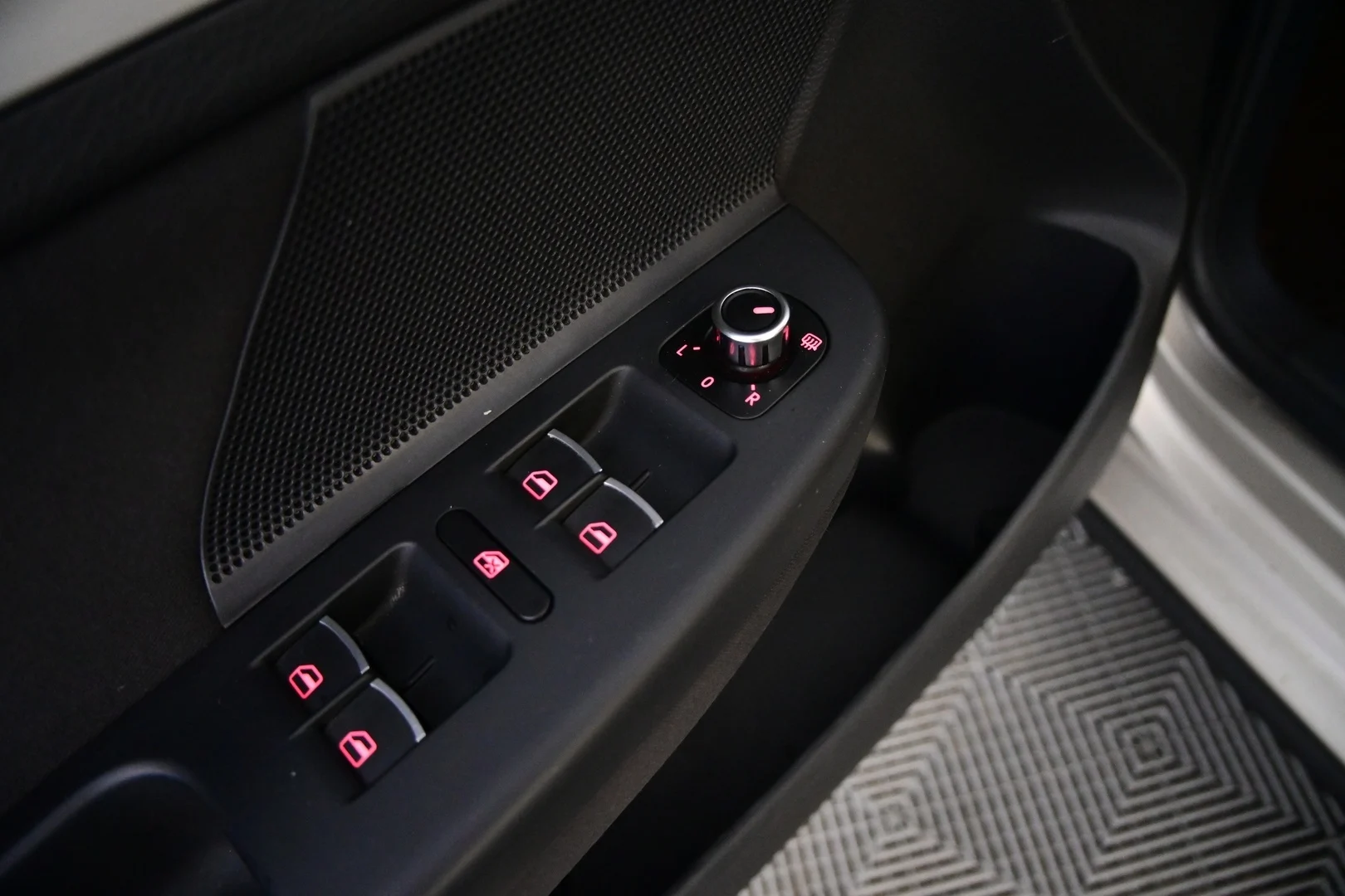 Car Image - 1kL7kGNPA55aPk5RMRCbpI
