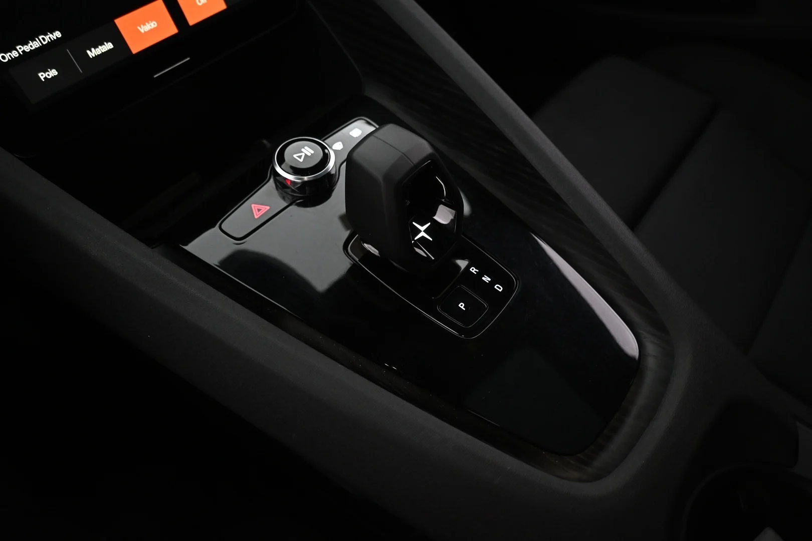 Car Image - t6x590tAsrt9sxsrFZbuV