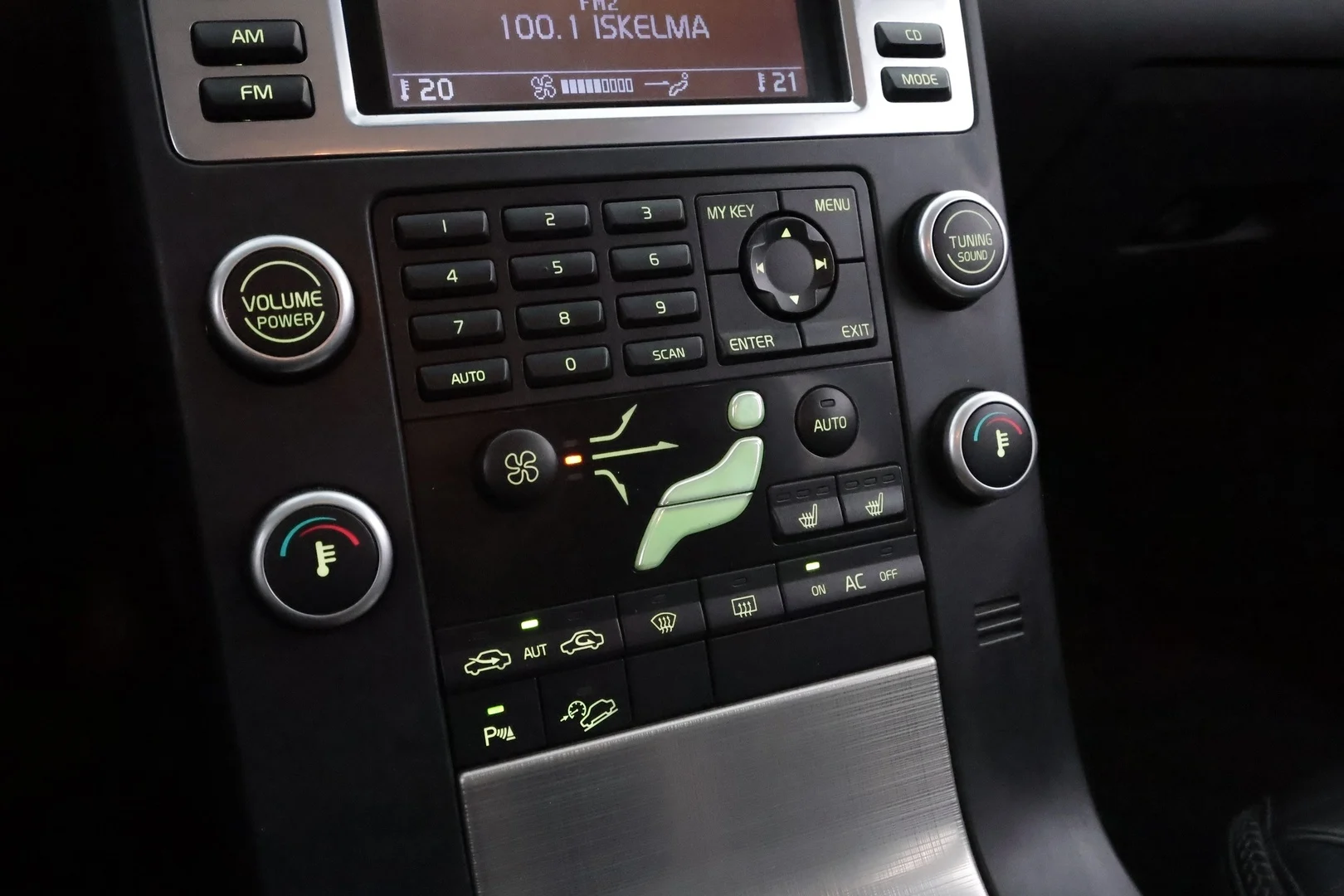 Car Image - 6GuhRDJGC1wwine4kMy3kd