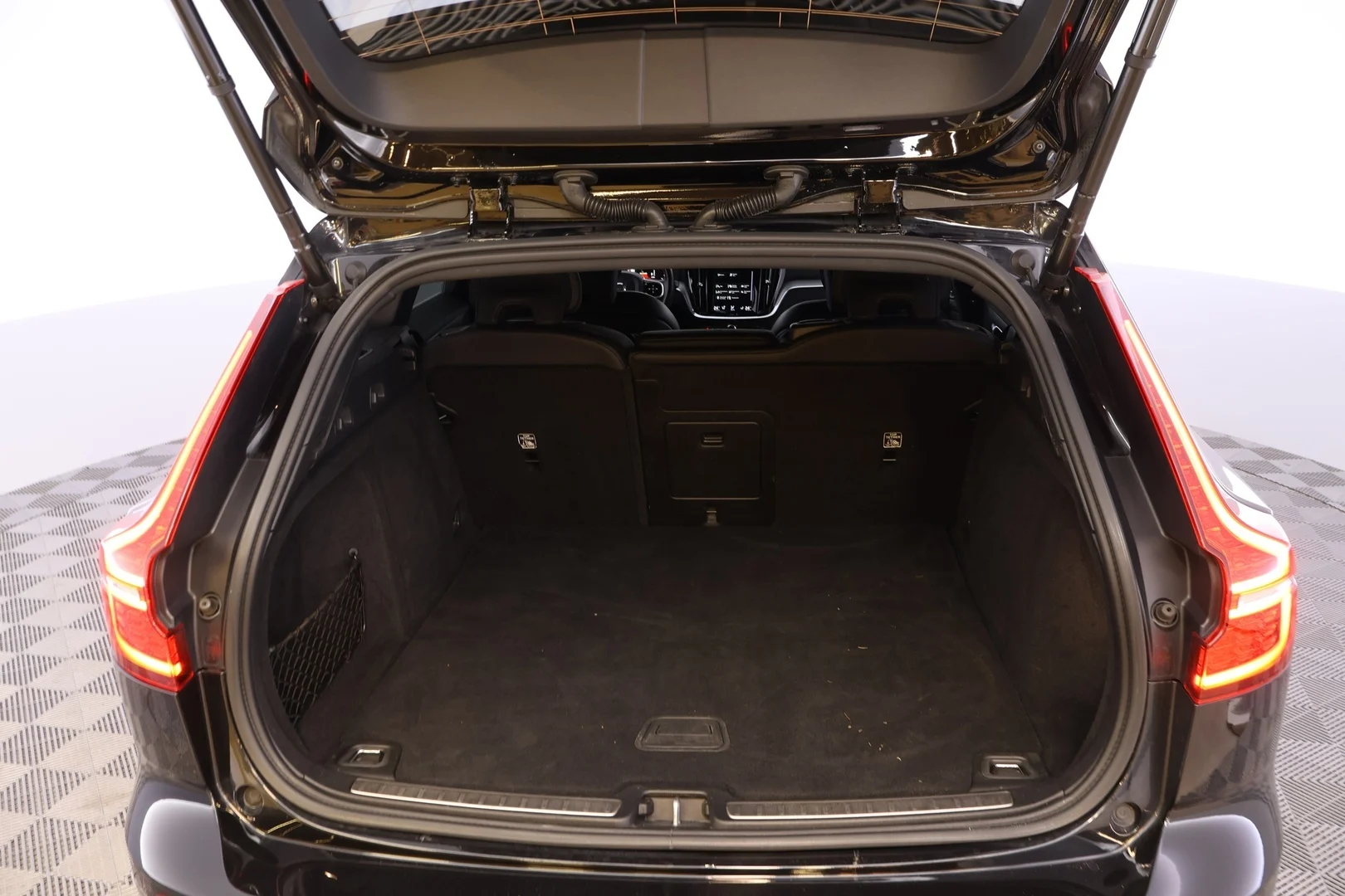 Car Image - 1tR7L4nBzhSkhwUS1mS2nc