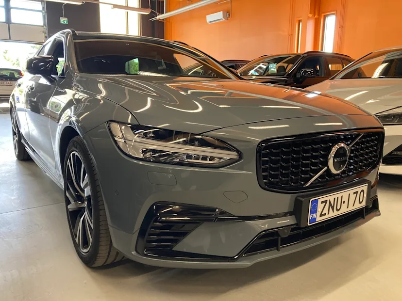 Volvo V90